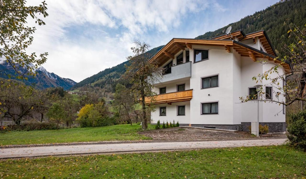 Ferienwohnung Alpen Apart Michael Mayrhofen Exterior foto